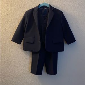 24m Navy 3piece Suit